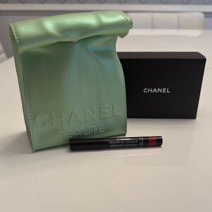 New Chanel LE ROUGE Lip Crayon with Pouch